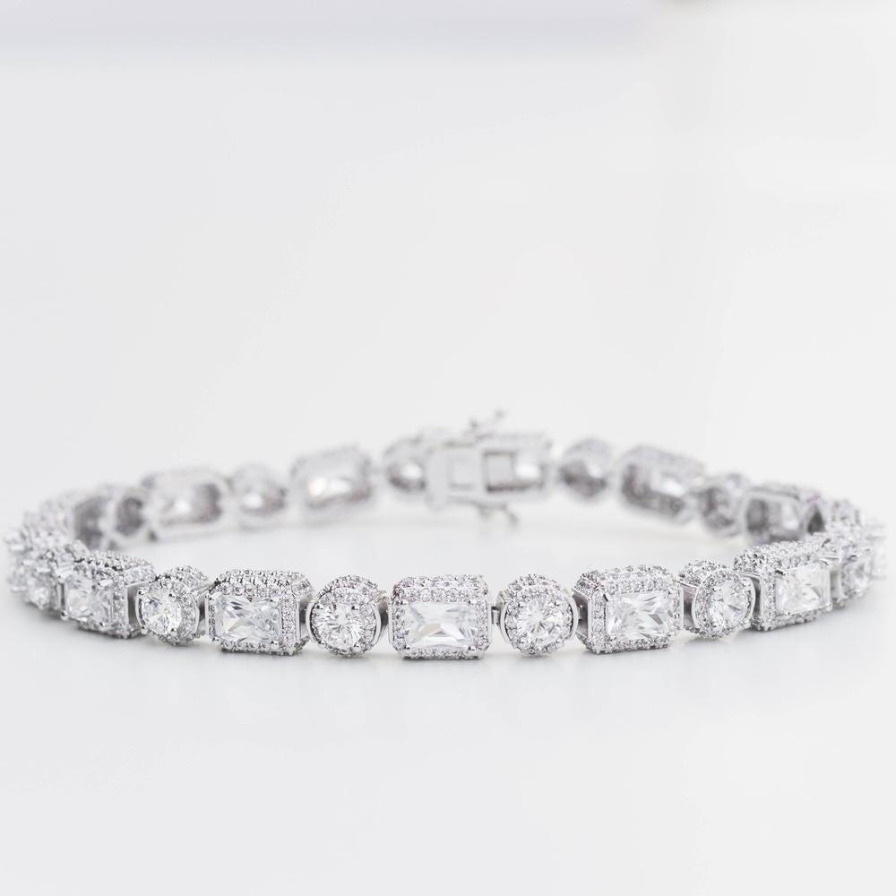 Premium Emerald & Round Cut Tennis Bracelet - The Gifted Few